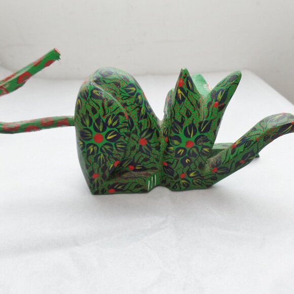 Oaxacan Alebrije Hand Carved Hand Painted Wood Cat Sculpture - Picture 5 of 13